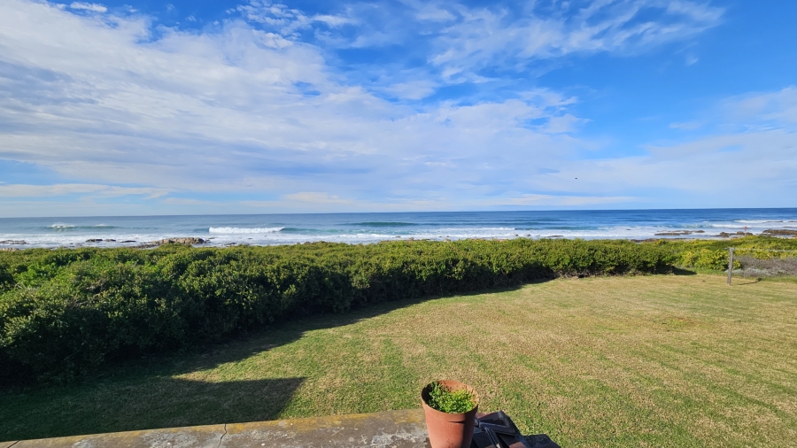 5 Bedroom Property for Sale in Jongensfontein Western Cape
